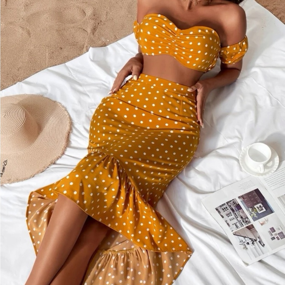 Off The Shoulder Two Piece Skirt Set